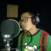 谁自娱自乐