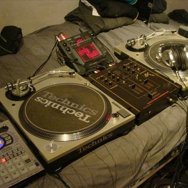 DJ IvaD
