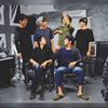 总有某些瞬间 我会遇见我的云 它会带著我 软软地拖著我在群星中游荡