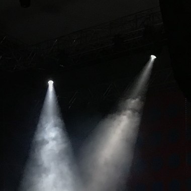 闻声下楼