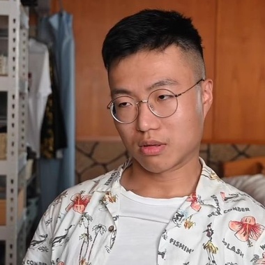 赞