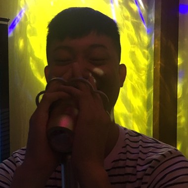 摇摇头晃晃脑