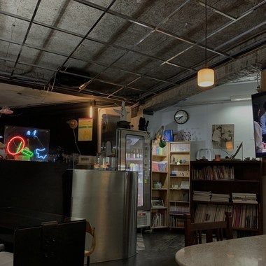 late night café