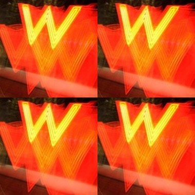 weiwei  万万岁