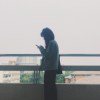 王77