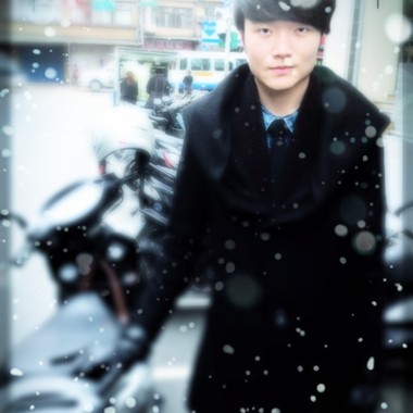 泛黄