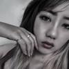 伊