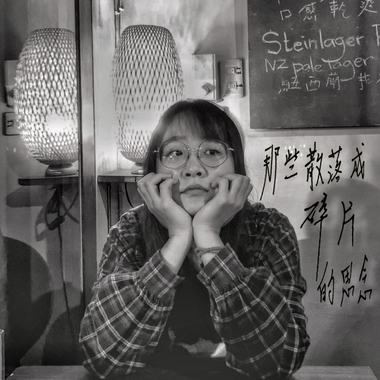 那些散落成碎片的思念