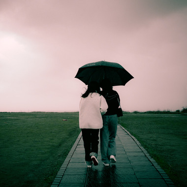 迷路在下著雷雨的四点半（ft.罗咏絮)