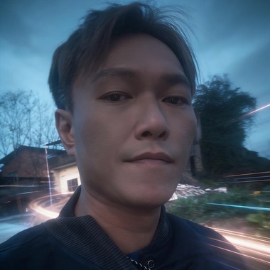 困在时光里的人 