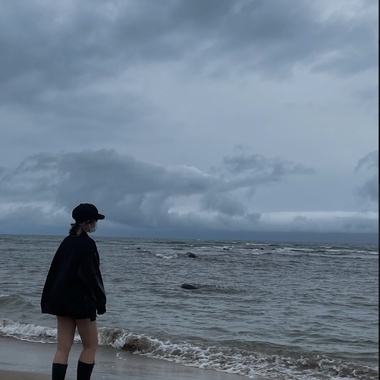 '' 《 你 180 的身高刚好做我遮雨棚 》''