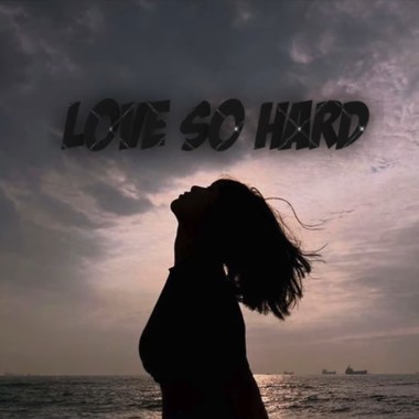 Russell 死特& Mikeyyy Jen - 爱不堪言【Love So Hard】
