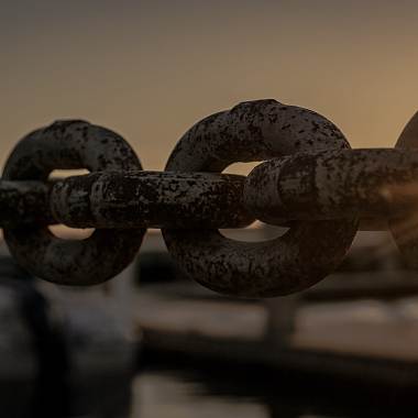 锁链Chained