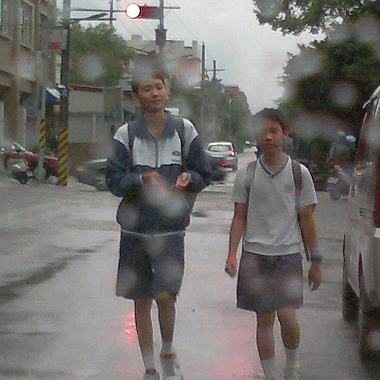 4.上学啰!孩子们! Go to school!Kids!