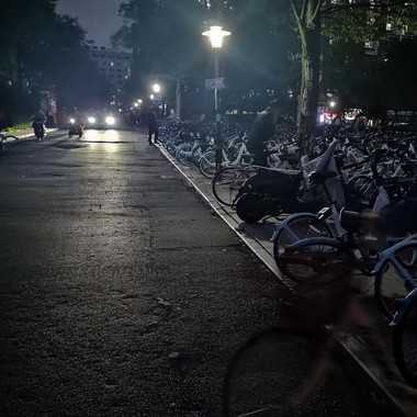 支干路口没有共享单车