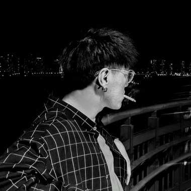 D.A.Y-他们叫我别再Emo了