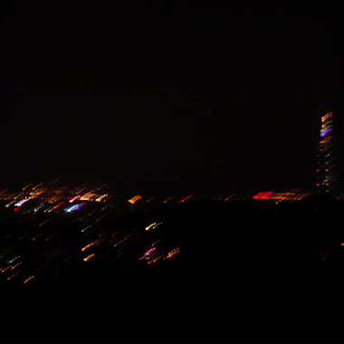 1.《尘埃》  