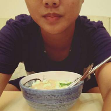 一个人吃晚餐
